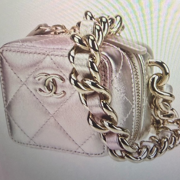 Chanel Metallic Pink Quilted Mini coco punk cube Bag with Chain - Picture 2 of 9